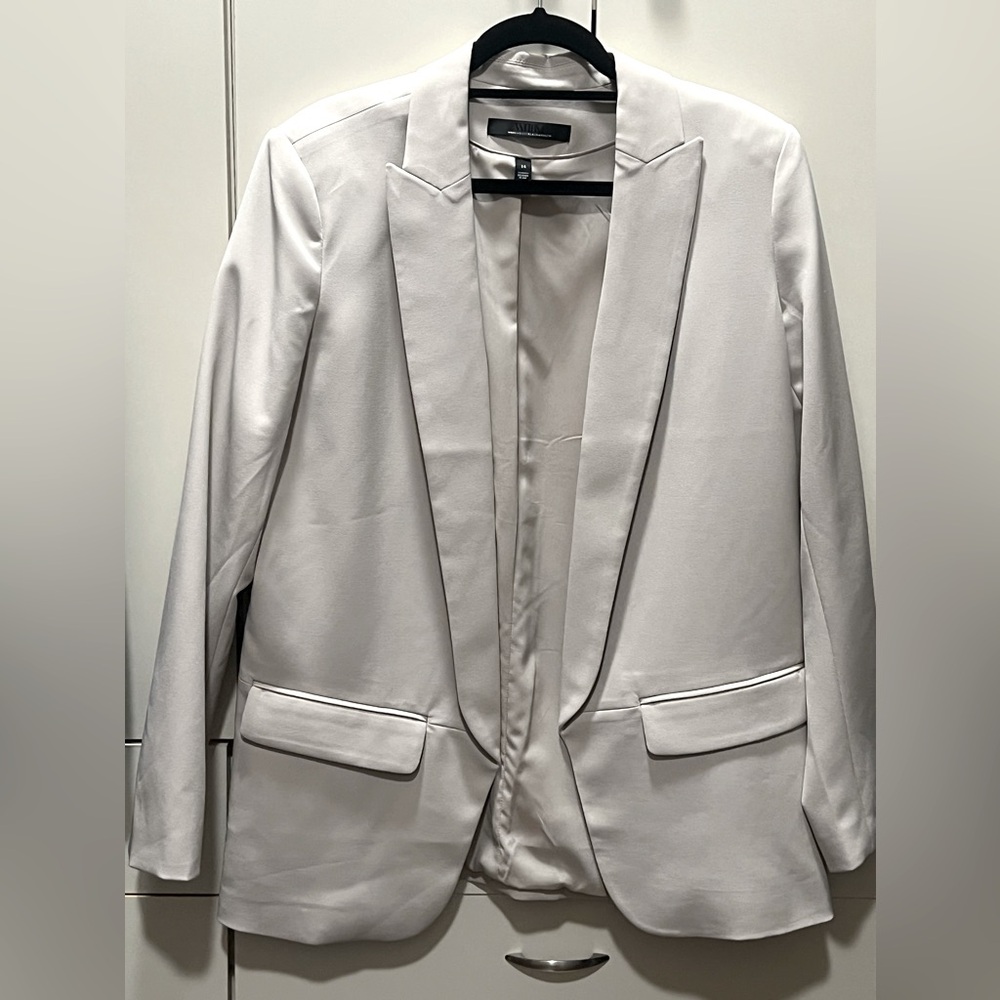 White House Black Market blazer